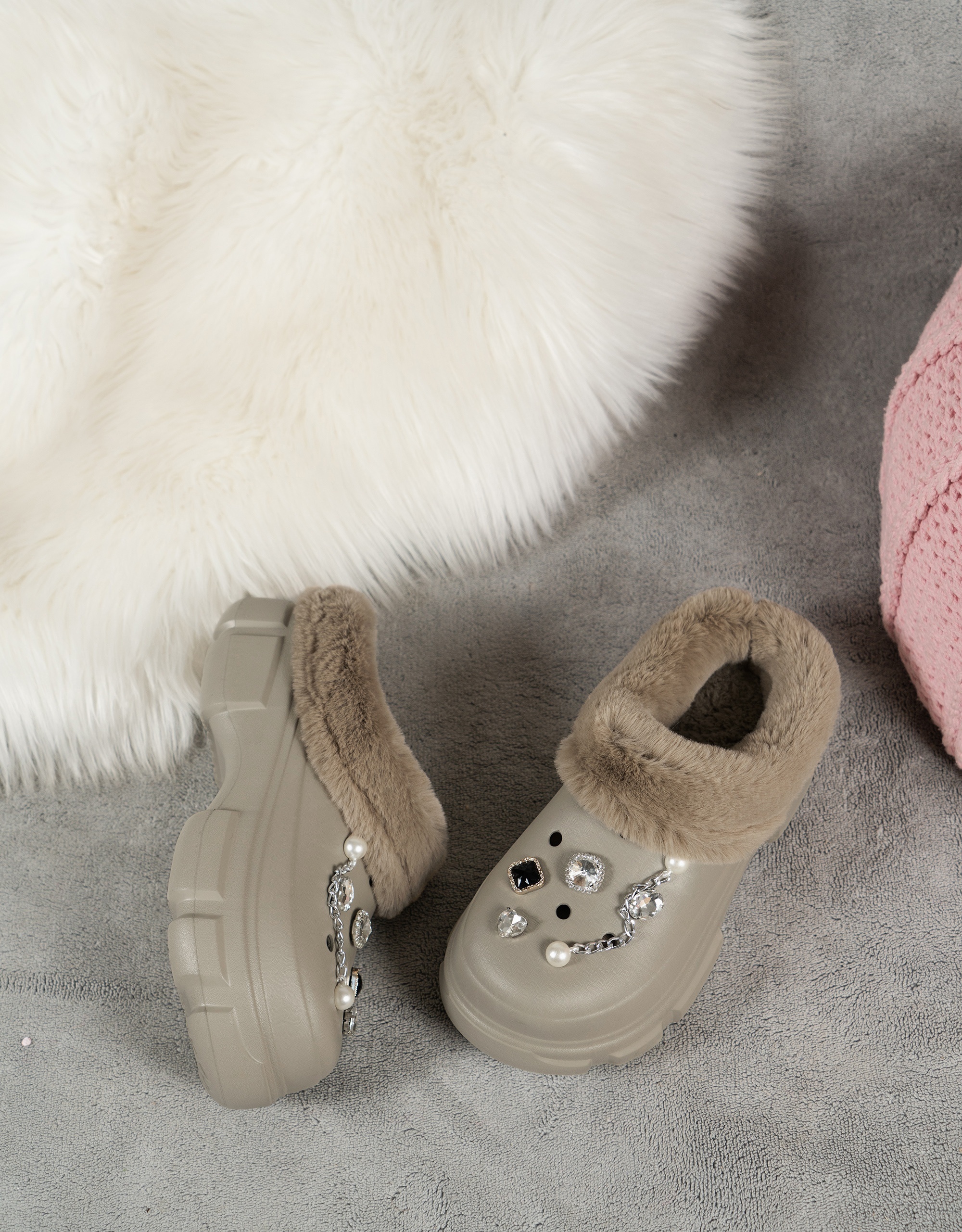 womens rhinestone chaine decor clogs closed toe soft sole platform warm lined shoes winter non slip plush shoes details 21